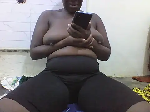 chocolatey pussy online show from January 7, 2026, 5:54 am