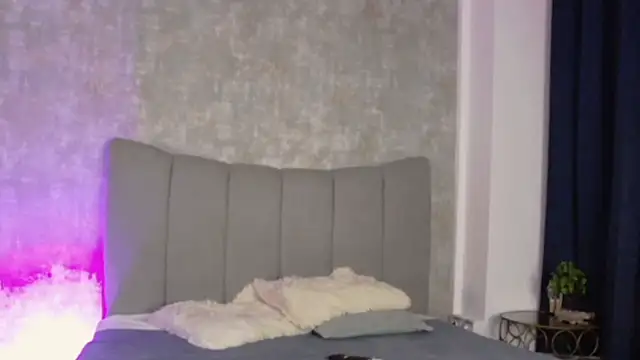 Snapshot of LucyRayy chatting on February 15, 2026, 7:43 pm LucyRayy online show from February 15, 2026, 7:43 pm