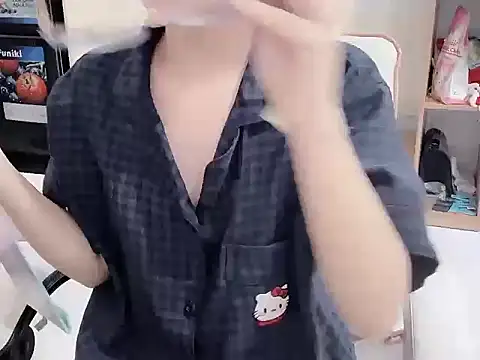 Yuyu-baobei online show from February 22, 2026, 5:11 pm