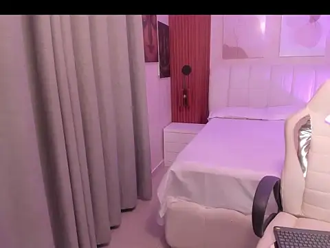 Snapshot of Miss_dare chatting on December 4, 2025, 10:13 am Miss dare online show from December 4, 2025, 10:13 am