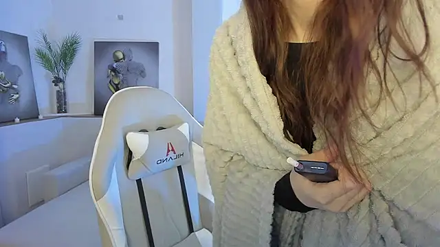 Snapshot of KrisDoeil chatting on February 2, 2026, 2:21 am KrisDoeil online show from February 2, 2026, 2:21 am