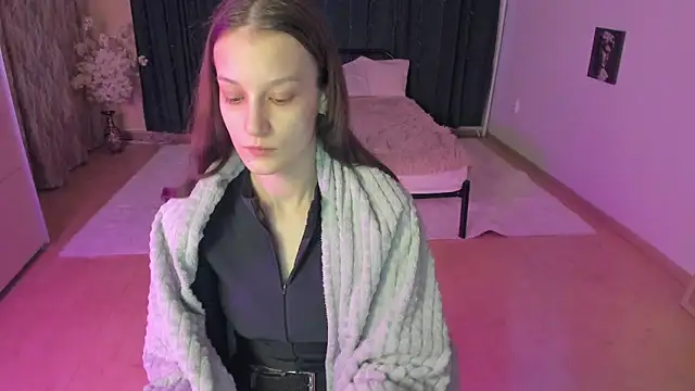 Snapshot of KrisDoeil chatting on February 16, 2026, 1:35 am KrisDoeil online show from February 16, 2026, 1:35 am