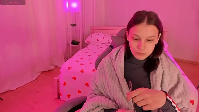 Snapshot of KrisDoeil chatting on March 3, 2026, 2:18 am KrisDoeil online show from March 3, 2026, 2:18 am