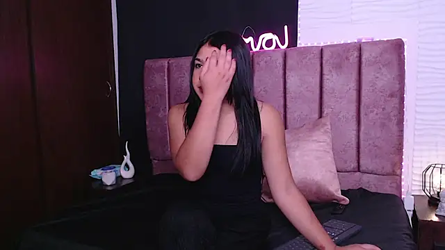 Snapshot of isarose01 chatting on December 4, 2025, 12:36 pm isarose01 online show from December 4, 2025, 12:36 pm