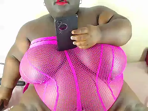 NAUGHTY MIDGET30 online show from June 4, 2026, 8:20 am