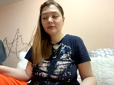 Snapshot of Ungoliant_Kiss chatting on December 4, 2025, 6:12 am Ungoliant Kiss online show from December 4, 2025, 6:12 am