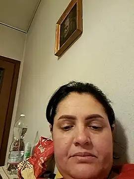 Snapshot of gini92 chatting on February 9, 2026, 7:40 pm gini92 online show from February 9, 2026, 7:40 pm