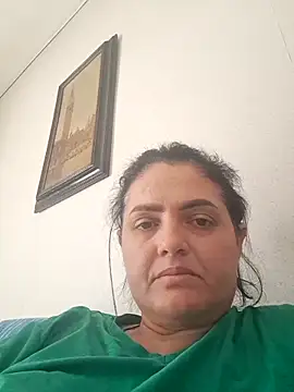 Snapshot of gini92 chatting on February 23, 2026, 10:12 am gini92 online show from February 23, 2026, 10:12 am