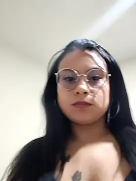 Laura Daza1 online show from December 3, 2025, 12:51 am