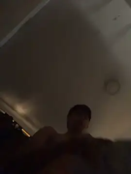 Lander Cruz online show from December 17, 2025, 7:09 pm