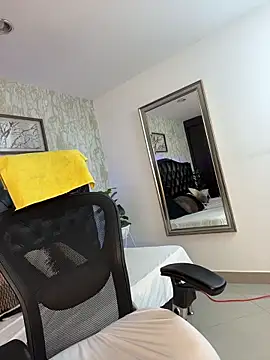 Lander Cruz online show from February 25, 2026, 8:18 pm