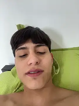 Lander Cruz online show from April 18, 2026, 7:58 pm