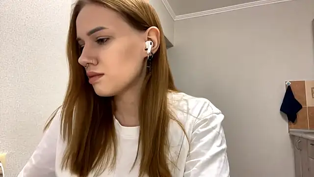 Snapshot of BerrySonya chatting on December 2, 2025, 9:36 am BerrySonya online show from December 2, 2025, 9:36 am