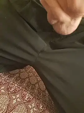 Aness31 online show from December 14, 2025, 9:30 pm