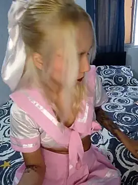 KasumiSophia online show from March 27, 2026, 12:05 pm