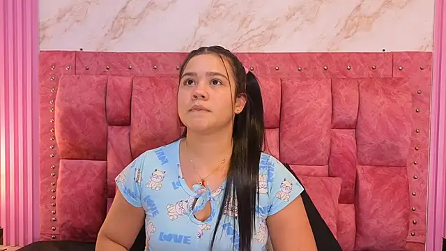 ValeryMorales online show from February 4, 2026, 7:31 pm