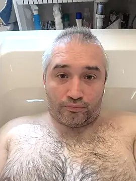 Olomoucak1982 online show from April 12, 2026, 1:16 pm