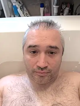 Olomoucak1982 online show from April 19, 2026, 12:26 pm