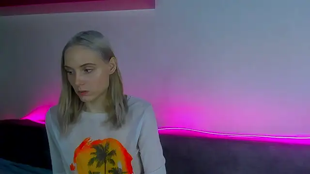 Gina Gina love online show from December 5, 2025, 8:12 am