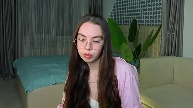 JesusBeckler online show from December 15, 2025, 4:11 pm