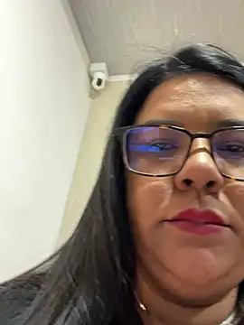 Carameloswing1 online show from February 6, 2026, 2:31 pm