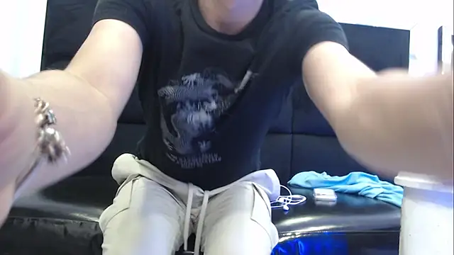 JuanGomm online show from March 3, 2026, 3:01 am