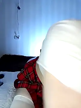 Usagi-- online show from December 4, 2025, 12:42 am