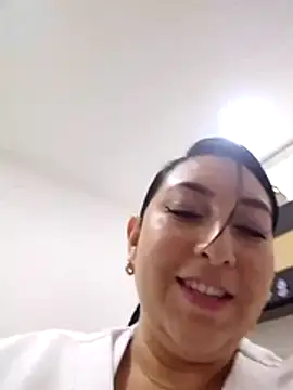 Valeria montana  online show from February 25, 2026, 12:48 pm