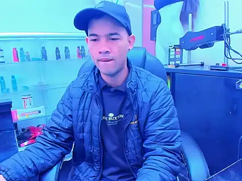 SweeXioji online show from January 7, 2026, 12:18 pm