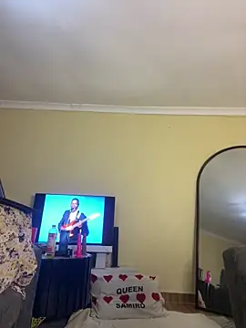 Privy001 online show from December 14, 2025, 2:55 pm