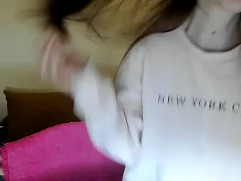 LikaAliston online show from February 18, 2026, 8:10 am