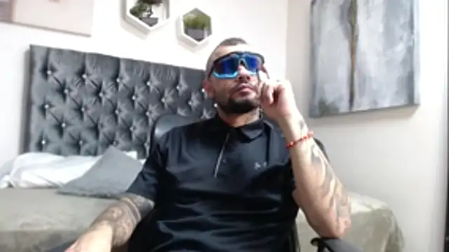 Snapshot of lucky_smith1 chatting on December 17, 2025, 5:08 pm lucky smith1 online show from December 17, 2025, 5:08 pm