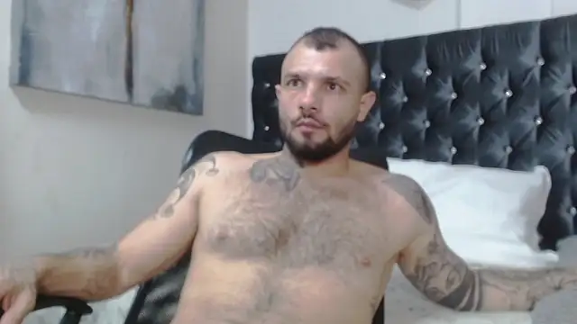 Snapshot of lucky_smith1 chatting on January 5, 2026, 5:49 pm lucky smith1 online show from January 5, 2026, 5:49 pm