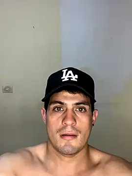 Snapshot of williamsmiiths16 chatting on December 3, 2025, 4:16 pm williamsmiiths16 online show from December 3, 2025, 4:16 pm