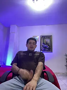 williamsmiiths16 online show from February 19, 2026, 2:51 am