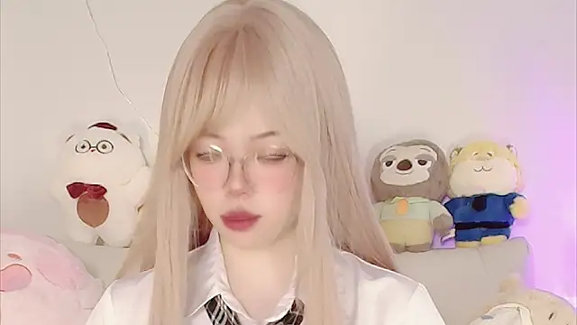 Miyeoonn online show from January 13, 2026, 2:39 am