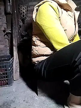 muutoo online show from January 7, 2026, 1:52 am