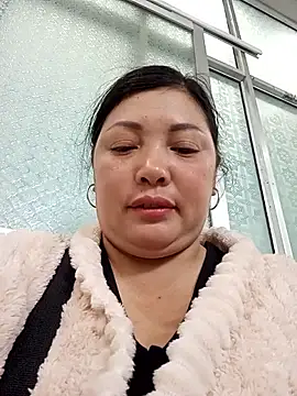 Snapshot of sary-hot2x chatting on February 26, 2026, 3:27 am sary-hot2x online show from February 26, 2026, 3:27 am