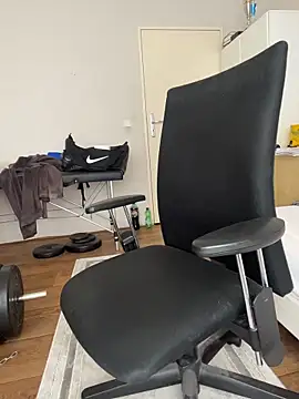 stylesexy online show from April 1, 2026, 1:41 pm