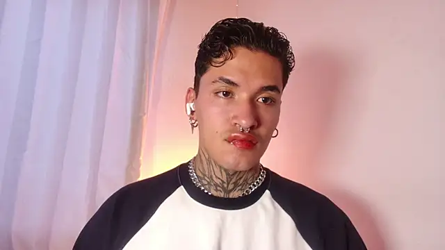 AlecBanne online show from January 12, 2026, 10:26 pm