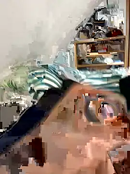 hannes256102 online show from March 27, 2026, 11:32 am