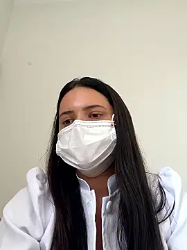 flor model online show from January 18, 2026, 5:17 pm