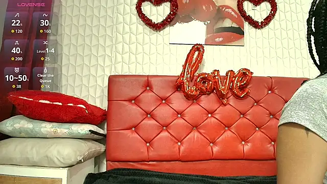 Elizabetth Roman online show from March 15, 2026, 8:37 pm