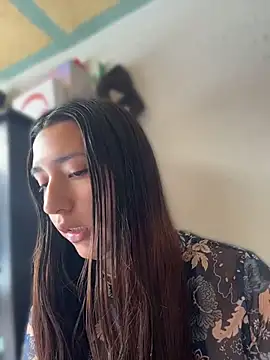 Alix Rousses21 online show from April 28, 2026, 3:50 pm