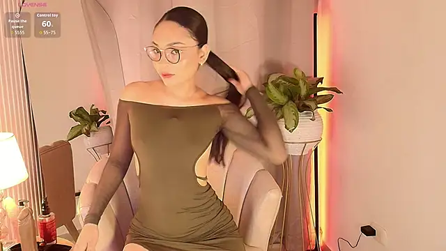 Snapshot of Mia_mystic_ chatting on February 13, 2026, 12:34 pm Mia mystic online show from February 13, 2026, 12:34 pm