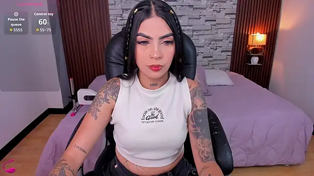  hanna miller   online show from May 12, 2026, 7:55 pm