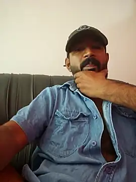 Snapshot of Bigkannan chatting on May 1, 2026, 9:58 am Bigkannan online show from May 1, 2026, 9:58 am