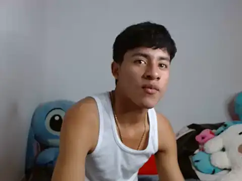 Snapshot of Sebas_Ross04 chatting on January 9, 2026, 2:36 am Sebas Ross04 online show from January 9, 2026, 2:36 am