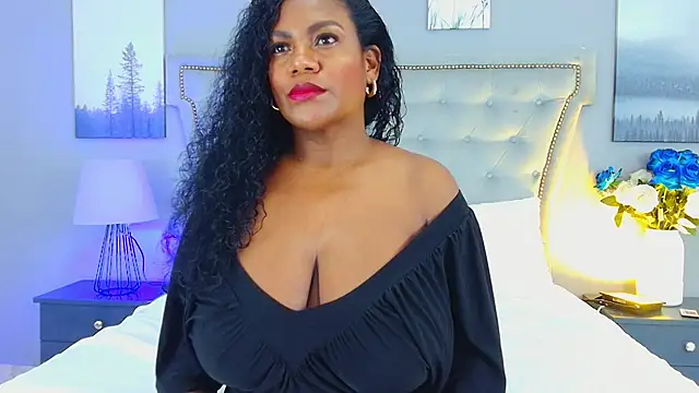 AnnieLeigt online show from January 15, 2026, 12:10 pm