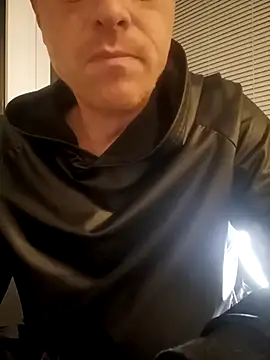 jefflatex45 online show from December 3, 2025, 10:19 pm